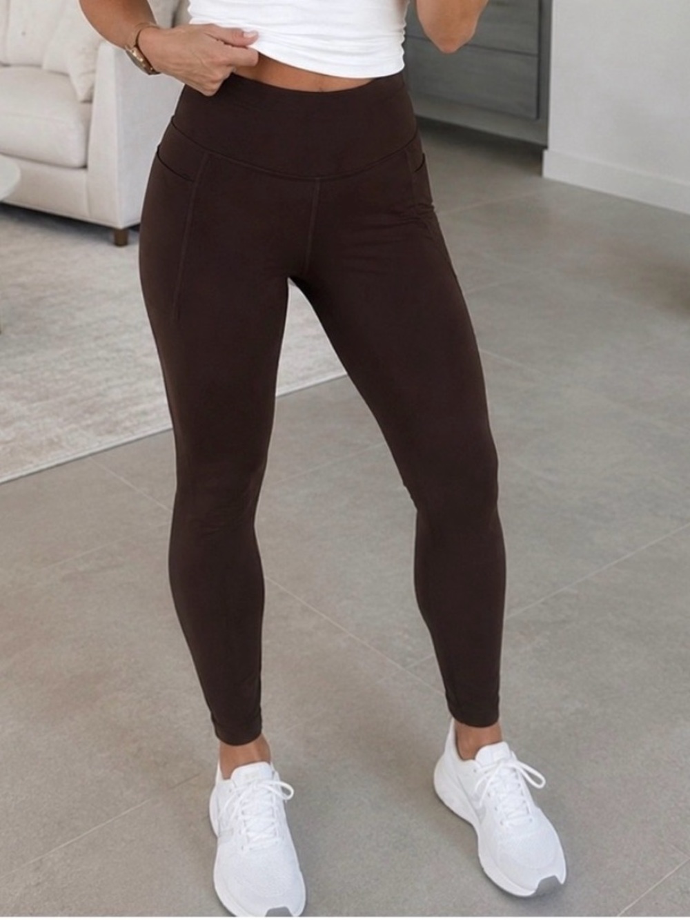 Athleta Salutation Stash High Rise 7/8 Legging in Brown